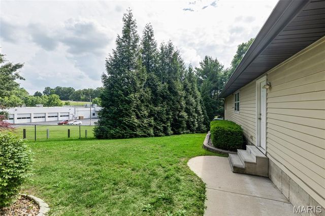 3624 Bloomer Drive, Alton, IL 62002