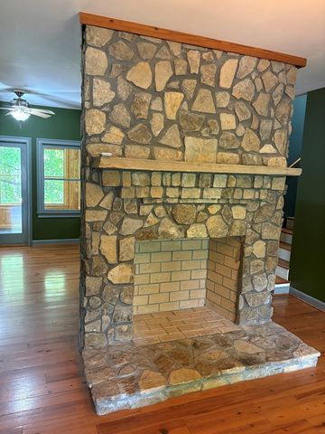 190 N Poplar Drive, Jasper, GA 30143