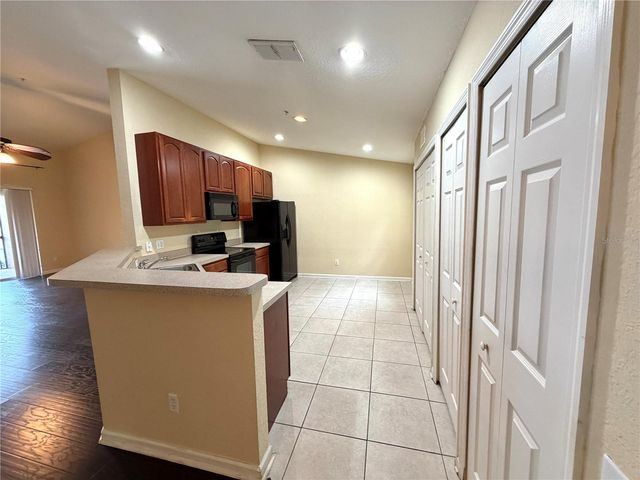 6425 AGASTIA COURT 104, Orlando, FL 32835