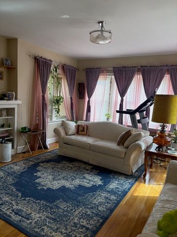 7614 S Harvard Avenue, Chicago, IL 60620