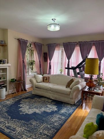 7614 S Harvard Avenue, Chicago, IL 60620