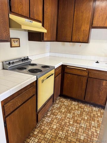 4750 Noyes St 202, San Diego, CA 92109