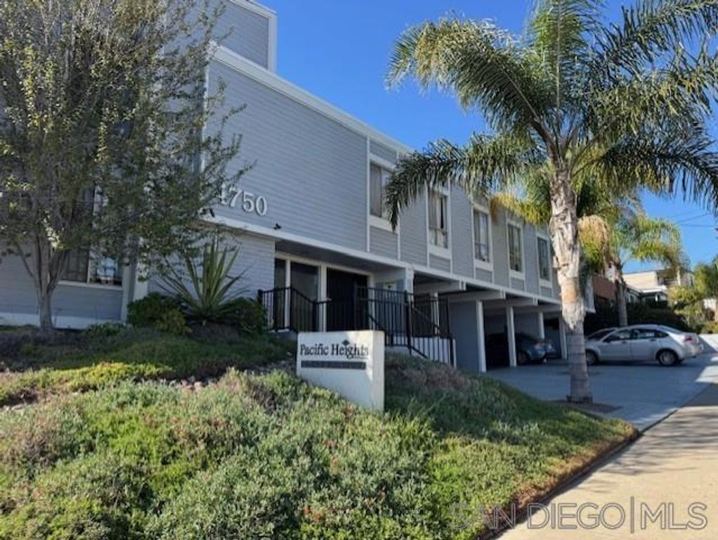 4750 Noyes St 202, San Diego, CA 92109