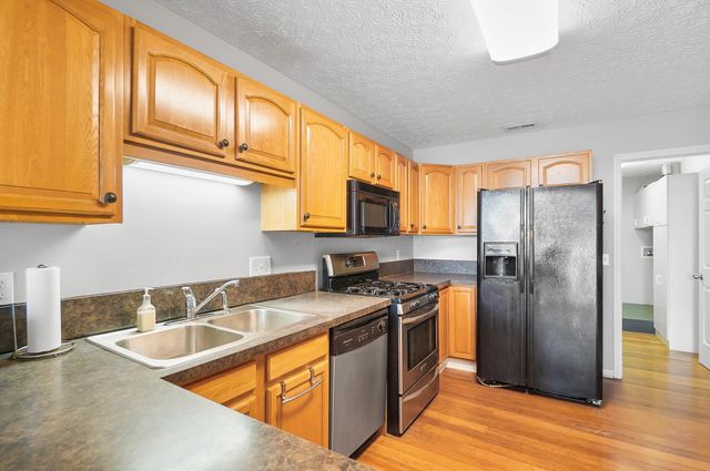 2460 Buckeye Grove, Grove City, OH 43123