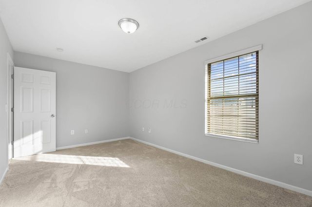 2460 Buckeye Grove, Grove City, OH 43123