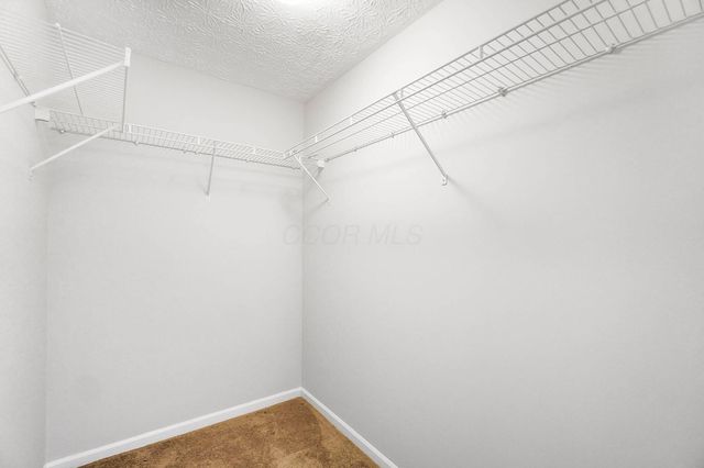 2460 Buckeye Grove, Grove City, OH 43123