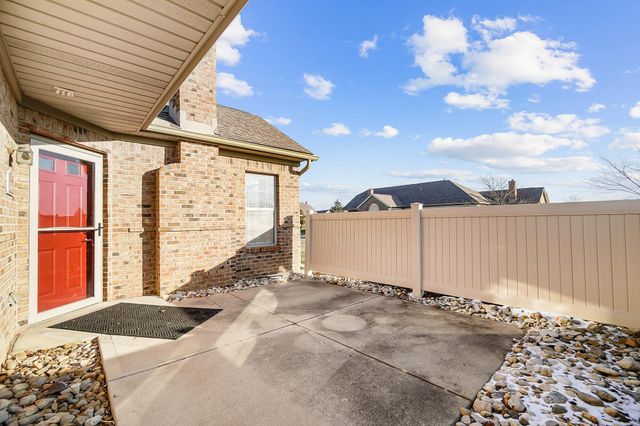 2460 Buckeye Grove, Grove City, OH 43123