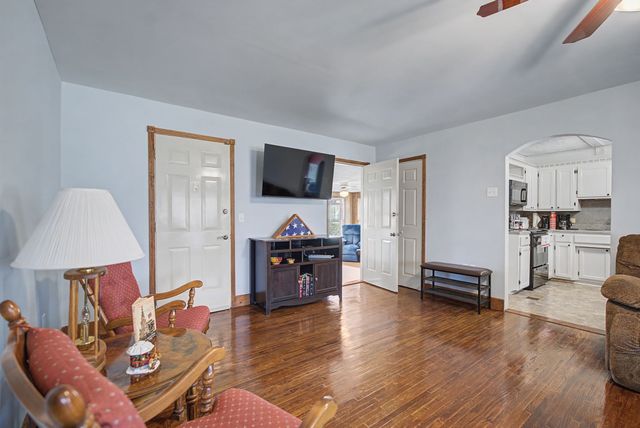 806 Dahlia Dr, Lebanon, TN 37087