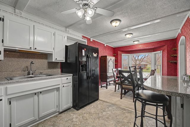 806 Dahlia Dr, Lebanon, TN 37087