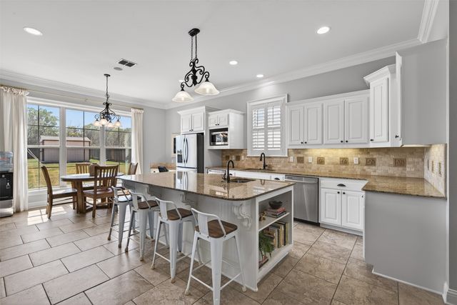 9422 Milbank, Shreveport, LA 71115