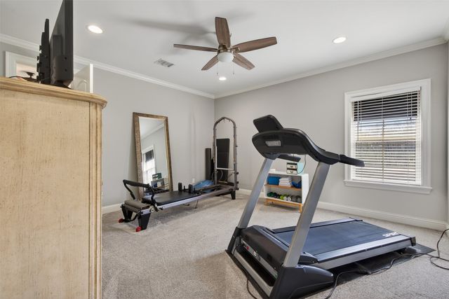 9422 Milbank, Shreveport, LA 71115