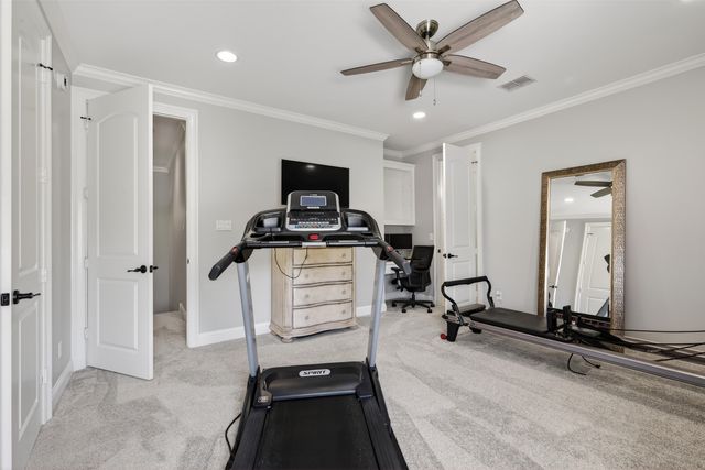 9422 Milbank, Shreveport, LA 71115