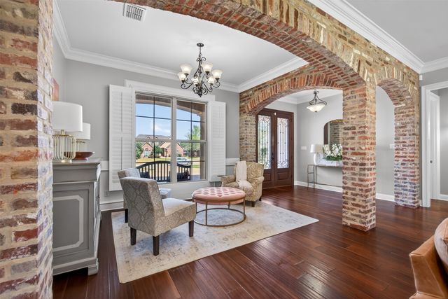 9422 Milbank, Shreveport, LA 71115