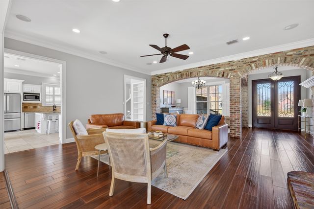 9422 Milbank, Shreveport, LA 71115