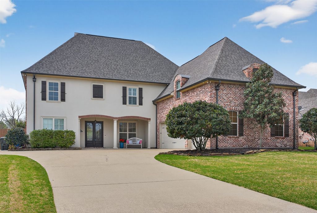 9422 Milbank, Shreveport, LA 71115