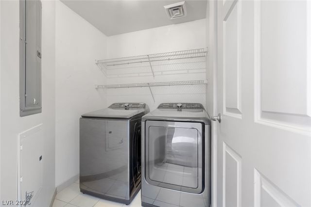 200 West Sahara Avenue 3906, Las Vegas, NV 89102