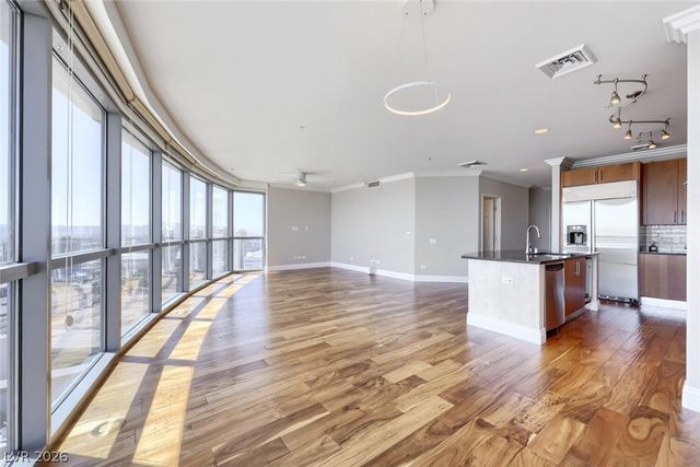 200 West Sahara Avenue 3906, Las Vegas, NV 89102