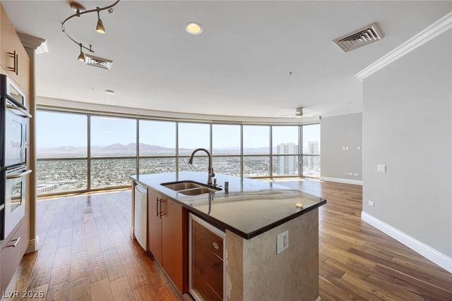 200 West Sahara Avenue 3906, Las Vegas, NV 89102