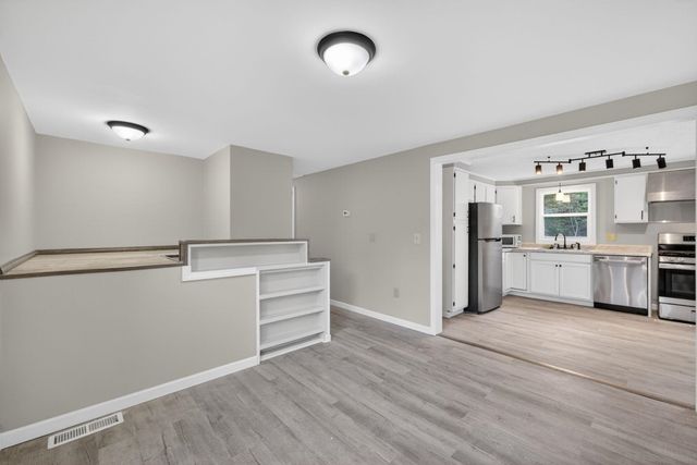 12 N Mason Road, Brookline, NH 03033