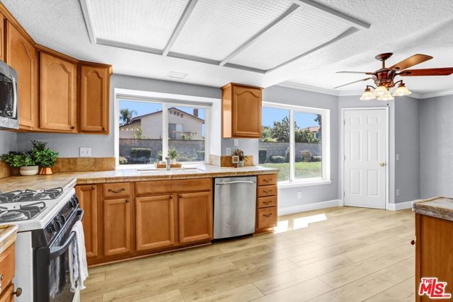 619 W Arbeth Street, Rialto, CA 92377