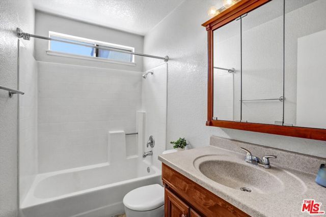 619 W Arbeth Street, Rialto, CA 92377
