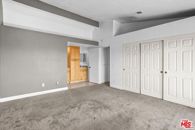 619 W Arbeth Street, Rialto, CA 92377