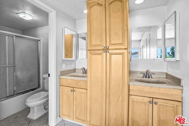 619 W Arbeth Street, Rialto, CA 92377