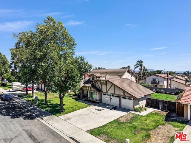 619 W Arbeth Street, Rialto, CA 92377