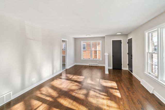 752 E 164th Street, South Holland, IL 60473