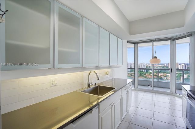 21205 Yacht Club Drive 2604, Aventura, FL 33180