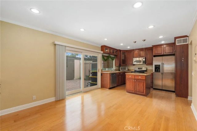9850 Via Sonoma, Cypress, CA 90630