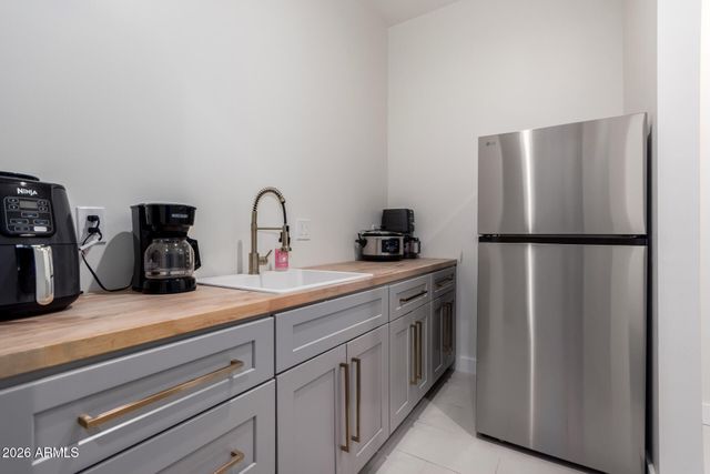 2544 E Pierson Street, Phoenix, AZ 85016