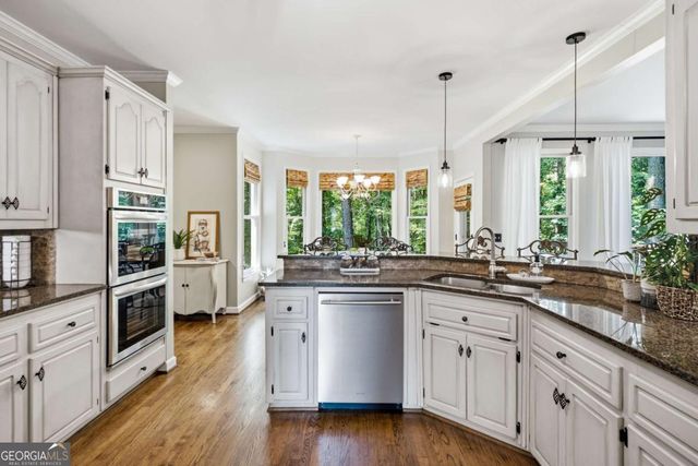 1053 Longwood Drive, Woodstock, GA 30189