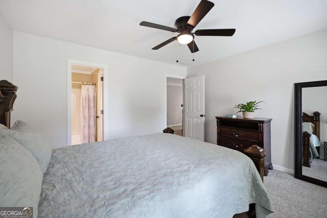 1053 Longwood Drive, Woodstock, GA 30189
