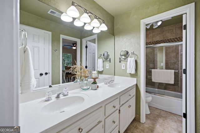1053 Longwood Drive, Woodstock, GA 30189