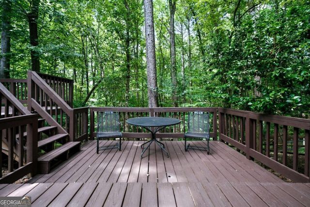 1053 Longwood Drive, Woodstock, GA 30189