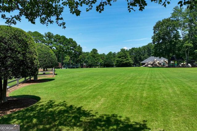 1053 Longwood Drive, Woodstock, GA 30189