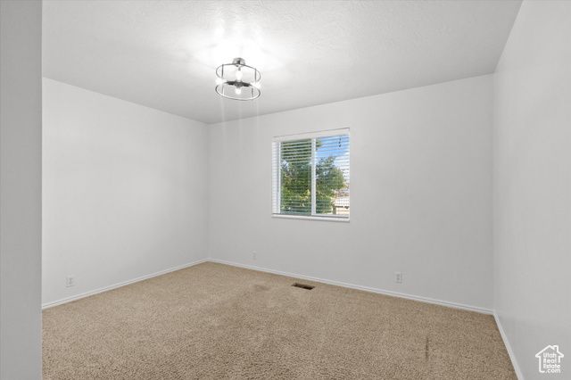 6692 W 9770 N, Highland, UT 84003