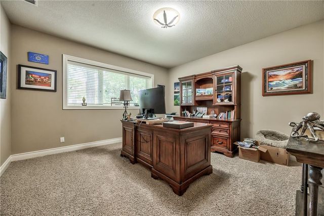 9638 Zarda Drive, Lenexa, KS 66227