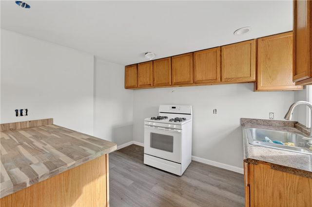 154 waterman Avenue, North Providence, RI 02911