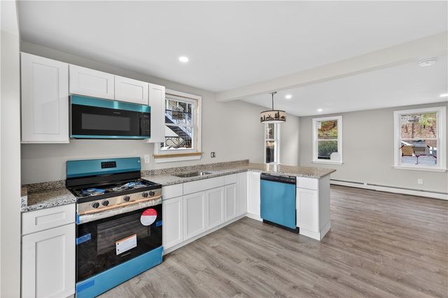 154 waterman Avenue, North Providence, RI 02911