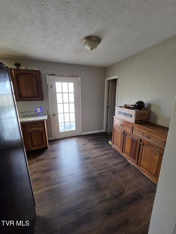 1162 Ridgecrest Avenue, Kingsport, TN 37665