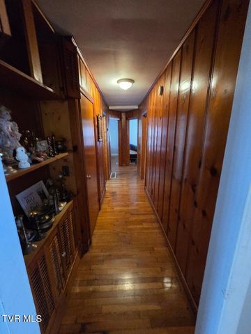 1162 Ridgecrest Avenue, Kingsport, TN 37665