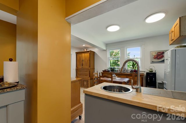 79 Walnut Street, Hot Springs, NC 28743