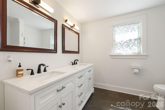 79 Walnut Street, Hot Springs, NC 28743