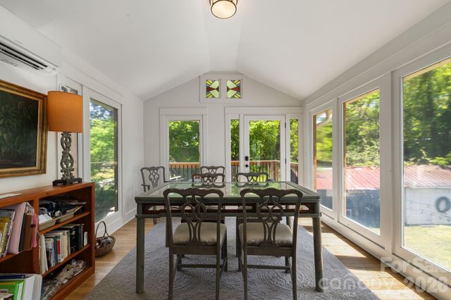 79 Walnut Street, Hot Springs, NC 28743