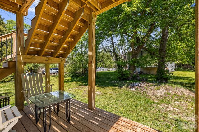 79 Walnut Street, Hot Springs, NC 28743