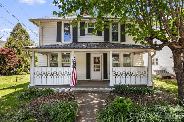 79 Walnut Street, Hot Springs, NC 28743