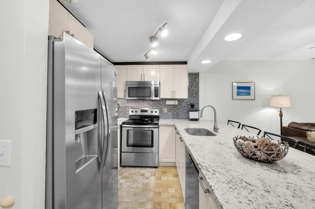 3004 NE 5th Terrace 112c, Fort Lauderdale, FL 33334