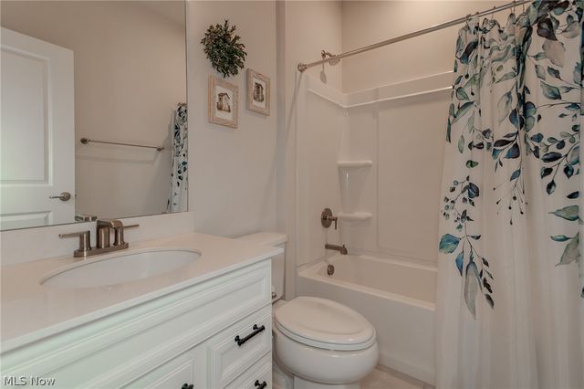 1718 Creekside Court, Painesville, OH 44077